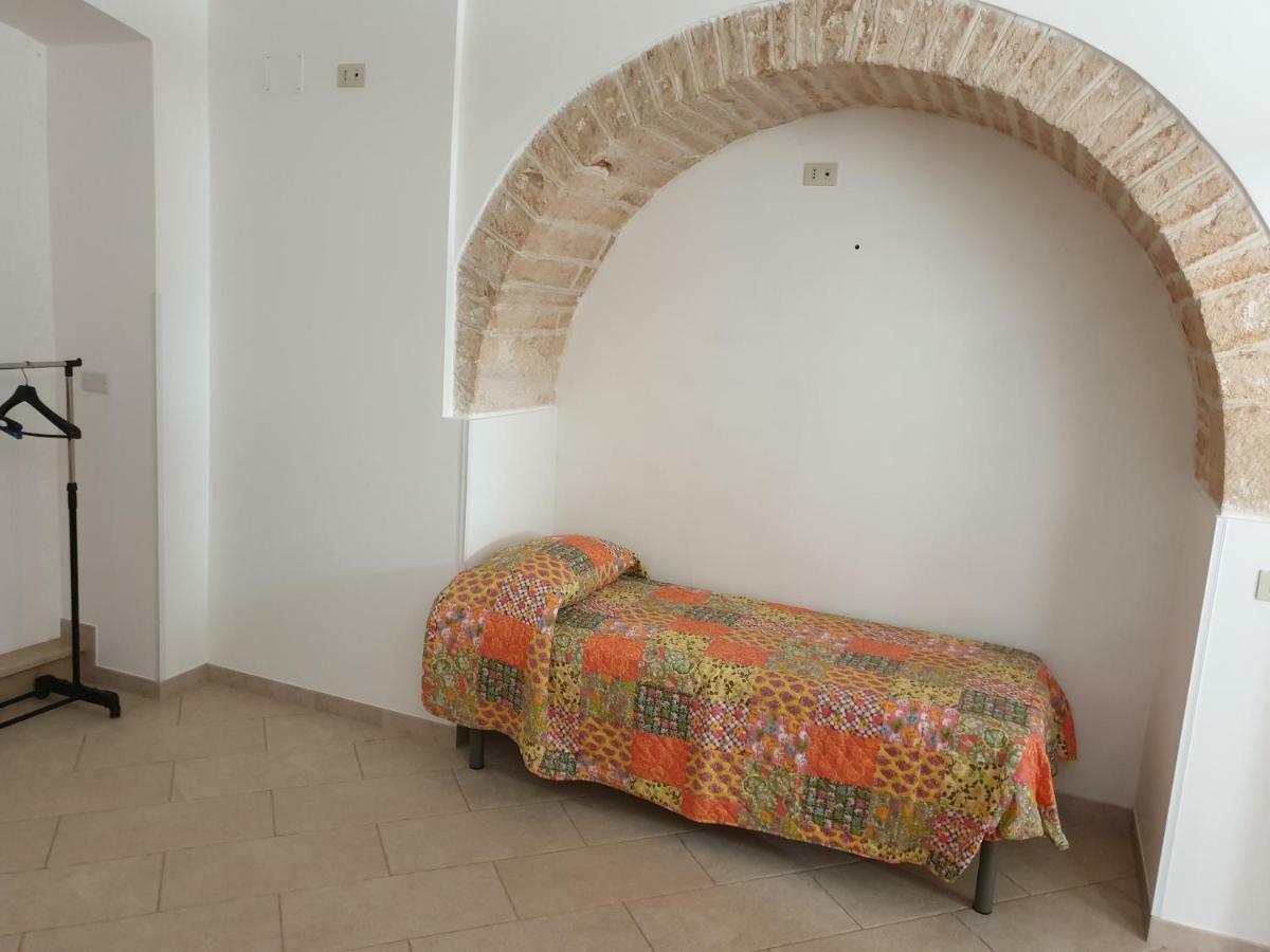 Апартаменти Nonna Livia By La Puglia In Un Trullo Альберобелло Екстер'єр фото